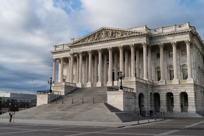 米下院、先端AI半導体輸出に議会承認求める法案採決へ－政権と対立も