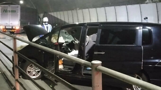 トンネル内で「トラックと正面衝突」と通報　車の女性が重傷　未明 倉敷市の県道トンネル内で事故【岡山】|TBS NEWS DIG