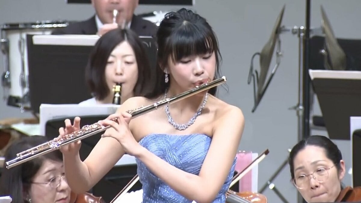 国際コンクール第1位の響きに聴き入る 東京に在学中の高3フルート奏者