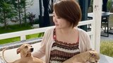 さくらまやさん　愛犬の中心で26歳の誕生日を報告「26歳になりました」|TBS NEWS DIG