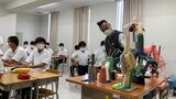 海洋ゴミで作った高校生のアート 小学生作品と組合わせ一つに10月の「おおいたうつくし感謝祭」で展示 | 大分のニュース|OBS NEWS|大分放送