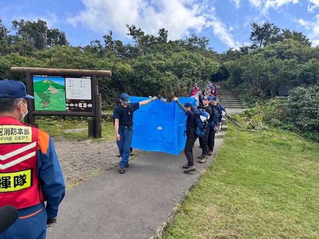 【速報】鳥海山で遭難した3人が下山 男性・女児にケガなしの模様 ヘリで病院搬送の男児は衰弱もケガなし(山形・酒田署)|TBS NEWS DIG