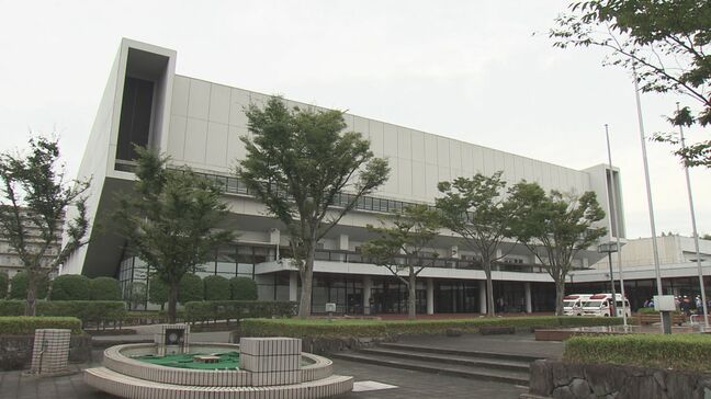 熊本県立総合体育館は「同じ場所で建て替えを」有識者が提言　築65年のリブワーク藤崎台球場は「菊陽町と共同整備の可能性」も|TBS NEWS DIG