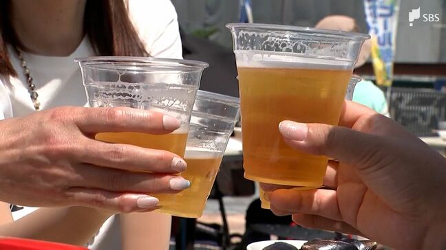 「美味しいに決まってる」海の幸をあてにプハーッ!熱海の海岸でゴールデンウィーク恒例のビール祭り【静岡】|TBS NEWS DIG