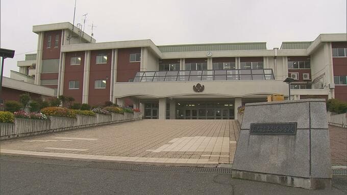 ６日からクマ目撃相次ぎ「とにかく子どもの安全を第一に」三沢市の小学校　保護者が児童送迎対応　三沢市とおいらせ町で目撃計４件　市が一時、緊急銃猟を視野に警戒も|TBS NEWS DIG