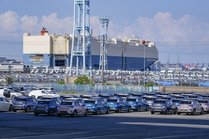 輸出4カ月連続減、アジア･欧州増で減少幅縮小-対米4年半ぶり落ち込み