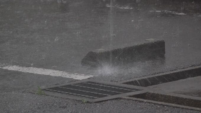 26日の石川県は能登で朝から大雨 宝達志水町では７月の観測史上最大 のと鉄道では全区間で運休 再開のめど立たず|TBS NEWS DIG
