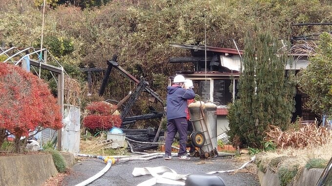 平屋住宅で火事　住人とみられる80代男性が死亡　宮城・石巻市|TBS NEWS DIG