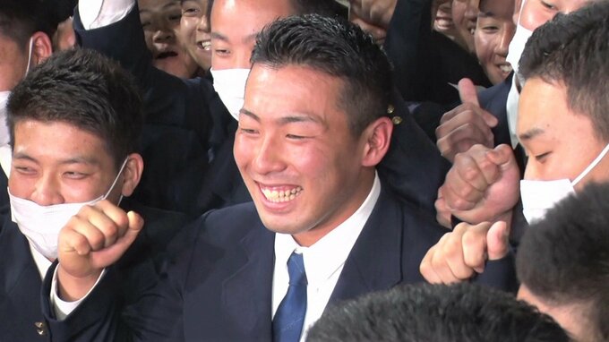 12球団1位指名決定！高松商・浅野は阪神との競合で巨人が引き当て、大阪桐蔭・松尾はDeNAが単独交渉権【ドラフト】|TBS NEWS DIG