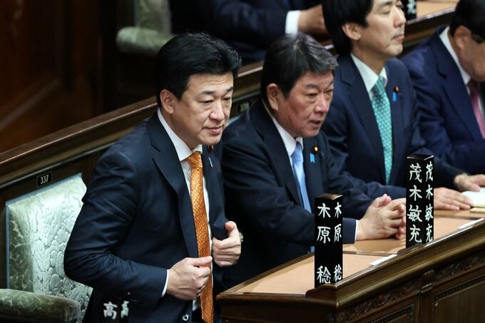 中国が与那国南方の日本EEZで活動活発化､受け入れられない－官房長官