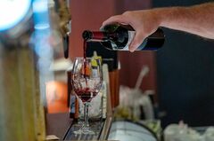 米サービス業は事実上停滞、雇用はまた縮小圏－ＩＳＭ非製造業指数| TBS CROSS DIG with Bloomberg