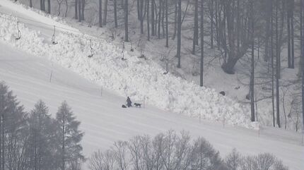 速報】スキー場の雪崩で5人巻き込まれる…4人が重軽傷【発生現場の写真