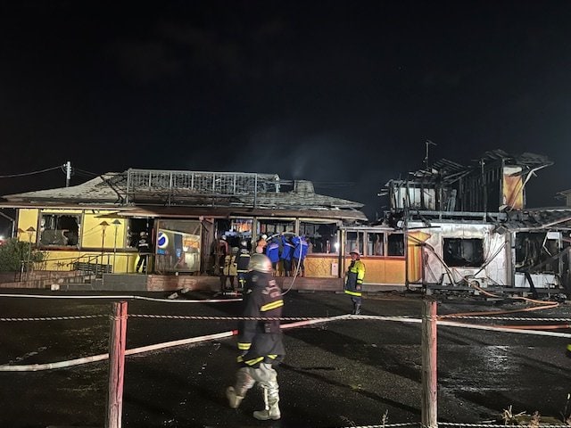 「1階が燃えている」営業後のラーメン店兼住宅が全焼　けが人なし　福島・郡山市|TBS NEWS DIG