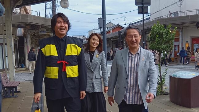 「鳥取駅前に活気がない」鳥取県ディスる投稿で炎上の宮崎謙介さん陳謝 妻・金子恵美さんらとともに鳥取県へ 知事自ら出迎え水木しげるロードなど案内「砂に流します」|TBS NEWS DIG