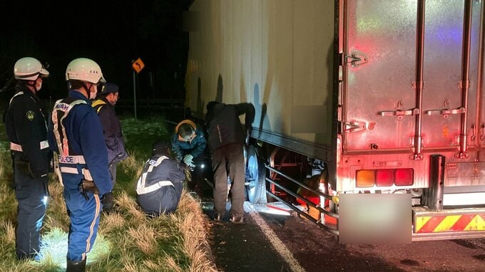 トラックは“タイヤ外れた状態”で約4.5キロ走行か　八戸自動車道トラック脱輪の死亡事故　|　青森のニュース│ATV NEWS│青森テレビ