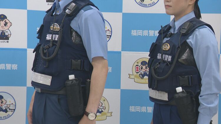 福岡県警察用ネイビー警察ベスト 勤務中の”熱中症”増加 すべての警察職員に「冷却ベスト」「サングラス