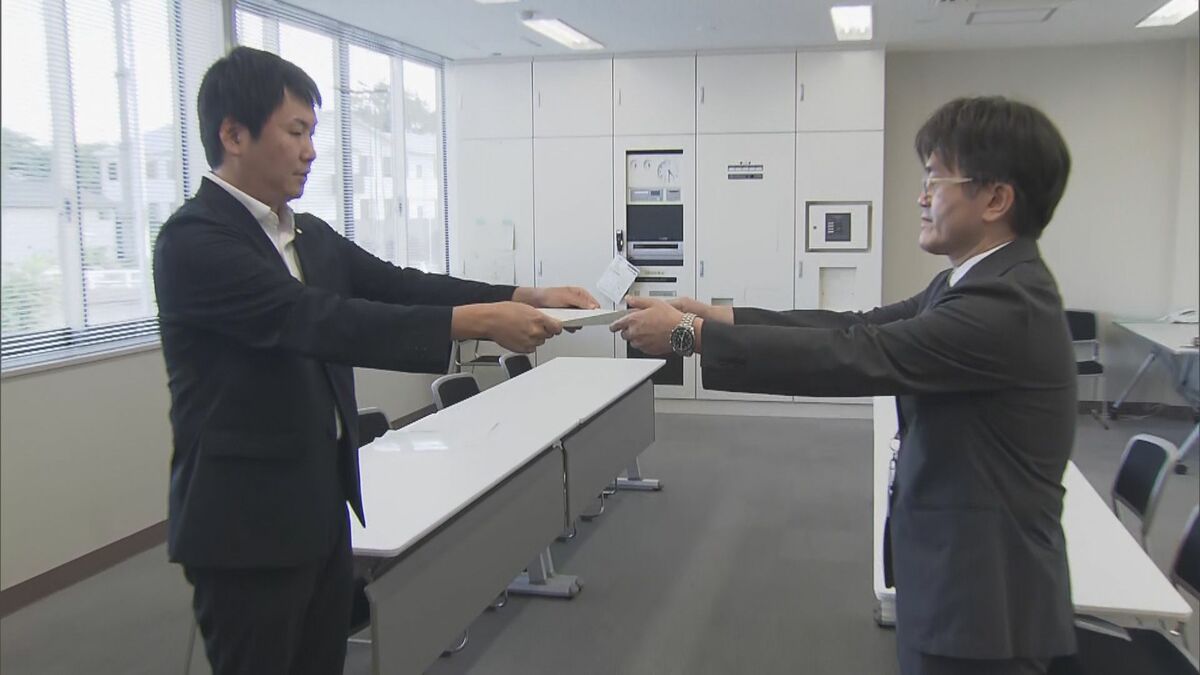 同性カップルの婚姻届で“照会書” ｢幸福を追求する権利を後押ししたい｣ 三重･伊賀市長が法務局に提出