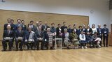 ラオスの小中学生らが平泉町で日本の学校教育を視察 折り紙に挑戦するなどして地元の児童と交流 岩手・平泉町|TBS NEWS DIG