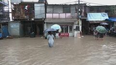 ネパール 土砂崩れでバス2台流される 60人以上行方不明| TBS CROSS DIG with Bloomberg