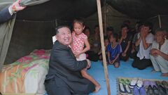 北朝鮮・金正恩氏、復興遅れに「申し訳ない」 洪水被害の仮設テント慰問| TBS CROSS DIG with Bloomberg