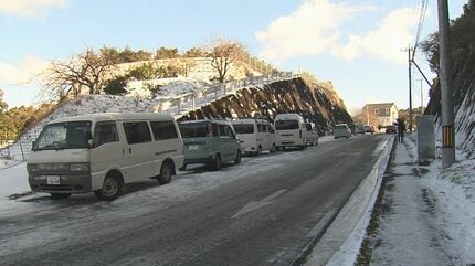 動画】諫早に放置・立ち往生車両が約70台 39台はドライバー不在 長崎県