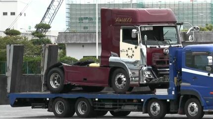 トレーラーが海に転落 浮いていた男性死亡 運転手か 鹿児島・志布志港