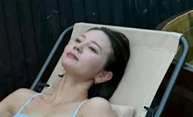 【堀北真希さんの妹】 NANAMIさん 「自分たちで火をおこして薪から温める」 自然に囲まれた完全プライベートサウナを満喫|TBS NEWS DIG