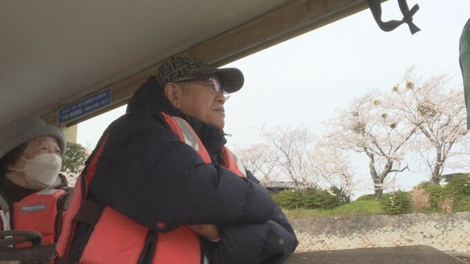 萩八景遊覧船“桜鑑賞コース”人気「年1回の楽しみ」「堪能した」|TBS NEWS DIG
