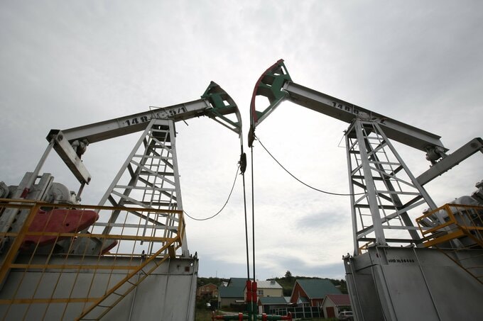 ロシア原油生産、少なくとも2年半ぶり低水準－ウクライナの攻撃響く