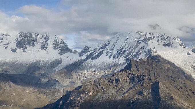 ペルーの最高峰のワスカラン山で日本人2人が遭難|TBS NEWS DIG