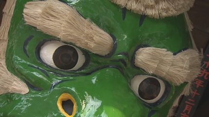 琴平神社『天狗の面』を修復し正月準備 「赤い面の『大天狗』は山で