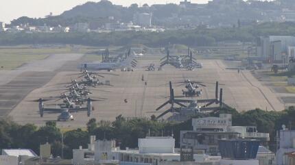 日本駐留の米空軍が沖縄で訓練 普天間基地で「外来機」F-16が爆音を
