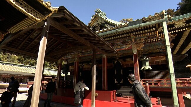 久能山東照宮で景観保全活動 境内に敷き詰められる石を市民ら運ぶ＝静岡市駿河区|TBS NEWS DIG