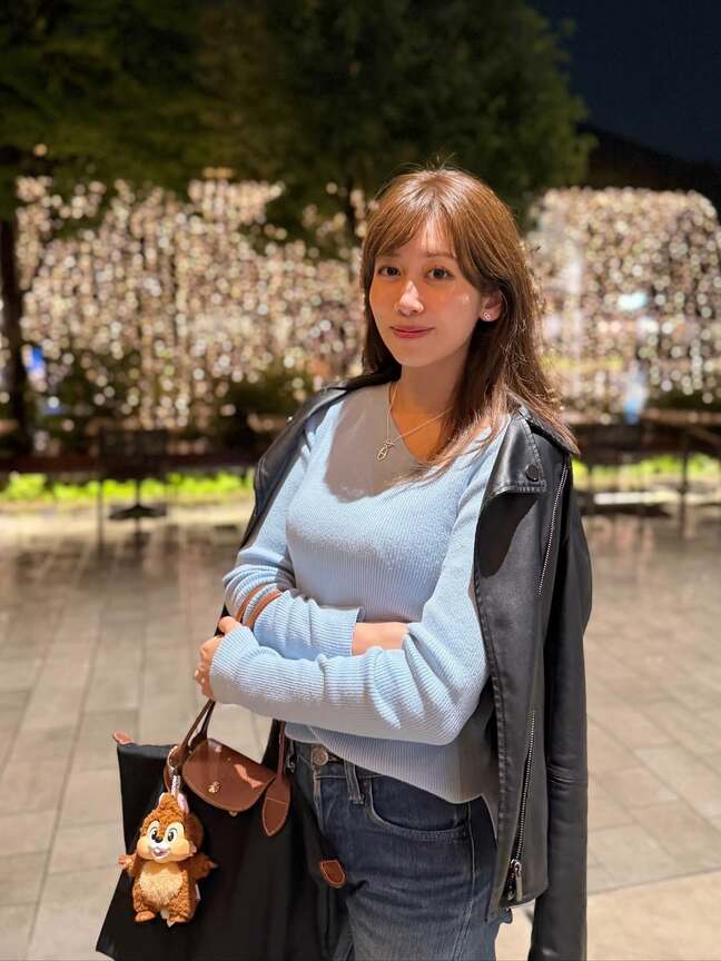 【 中川安奈 】 「中国に遊びに行っていた妹からのおみやげ」「ガシガシ使えるお気に入りバッグにつけましたっ」 オフショットを公開|TBS NEWS DIG