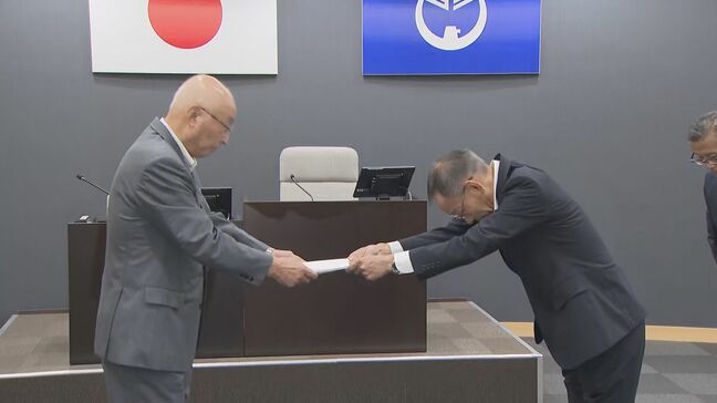 「中間貯蔵施設の立地は可能であるとの判断」中国電力　中間貯蔵施設建設に向けての調査結果報告　　役場前には計画反対派が詰めかける　　山口県上関町|TBS NEWS DIG