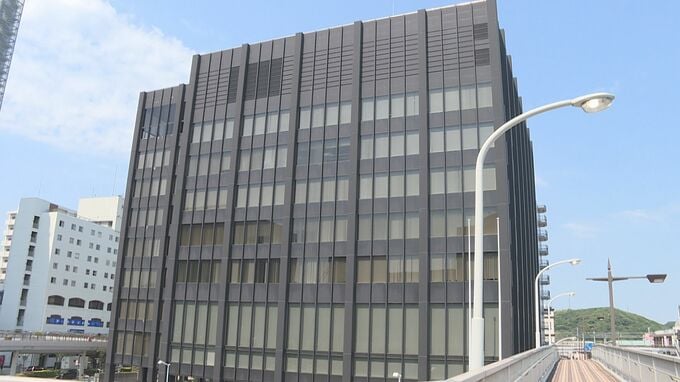 「競馬・競輪などのギャンブルに使った」山口銀行田布施支店の元男性行員(30)約1700万円横領の疑い　|TBS NEWS DIG
