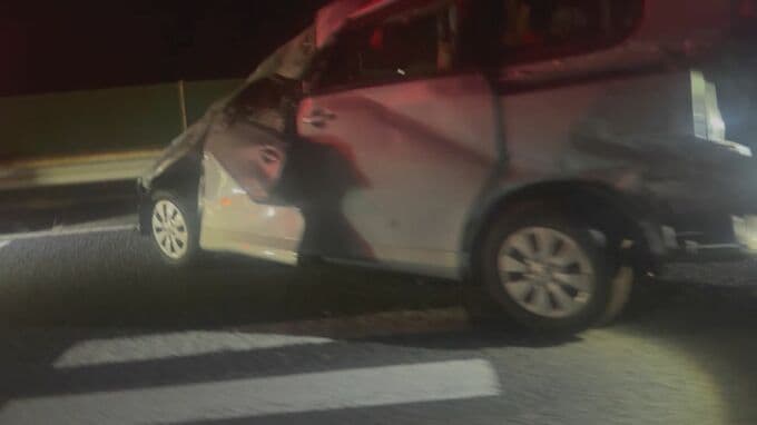 九州自動車道で車の横転事故　2人救急搬送　吉田IC～鹿児島北IC(下り線)通行止め|TBS NEWS DIG