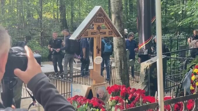 プリゴジン氏の死　ロシア国民の20％「反乱に対する当局の復讐」　16％「まだ生きている」|TBS NEWS DIG