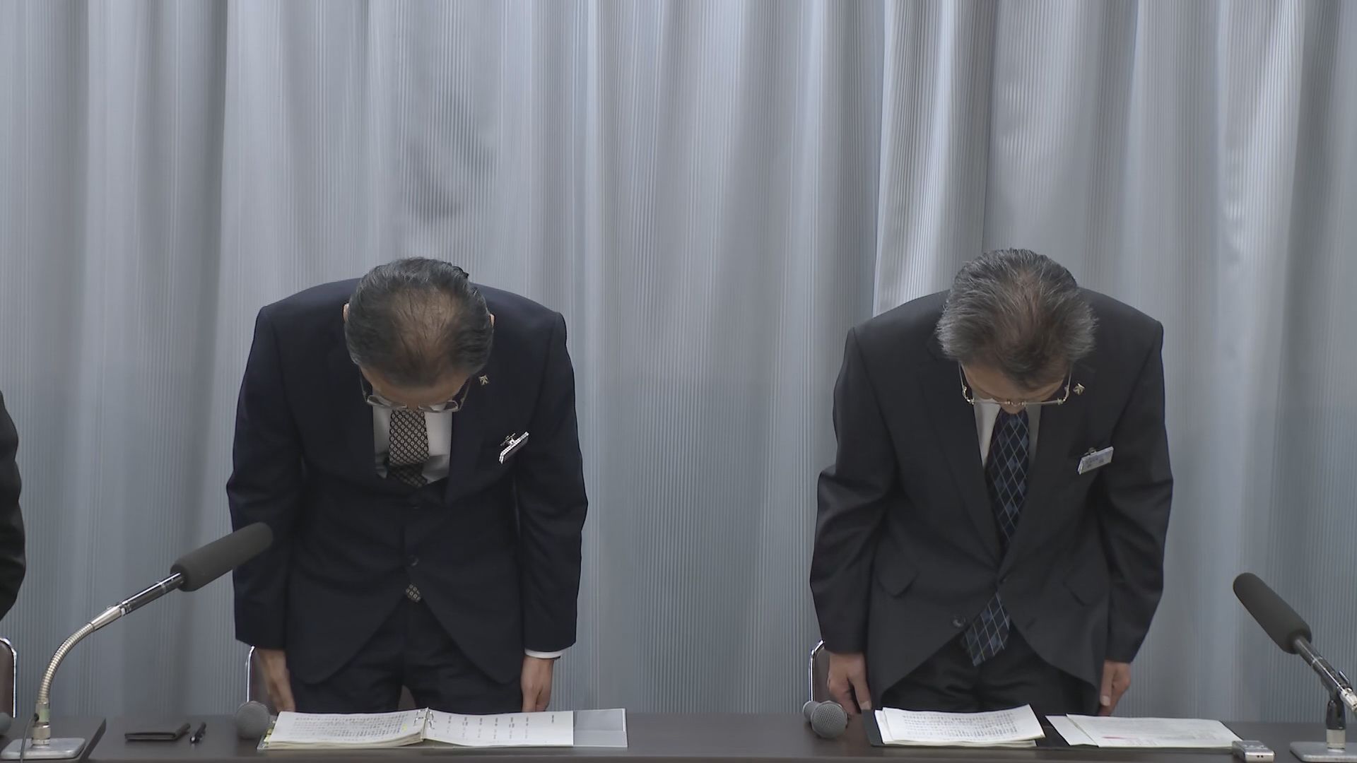 二人きりの教室で体触る 17歳女性にSNSでみだらな姿を送信させホテルへ 「わいせつ」教員を懲戒免職 愛知県教育委員会