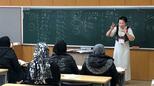 「女性に教育の機会を」千葉市の学校でアフガン女性向けの無料日本語講座|TBS NEWS DIG