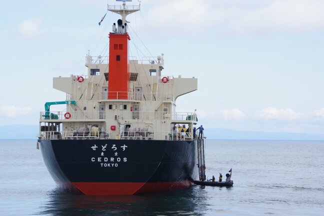 「うずくまって動けない」入港目前の船から67歳 料理長を救急搬送！富山湾で停泊中の貨物船　伏木海上保安部|TBS NEWS DIG