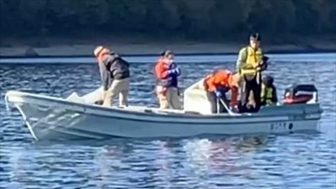 湖に沈む土器の謎を探る　解明に向けた湖底ボーリング調査を実施　山梨・本栖湖　|　山梨のニュース | ＵＴＹテレビ山梨