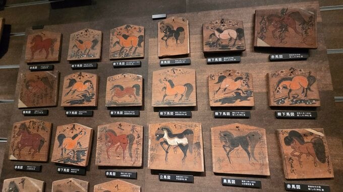 馬好き必見！2026年は午年　遠野市内の神社に奉納され、保管されていた絵馬を集めたコーナーが注目集める　岩手|TBS NEWS DIG