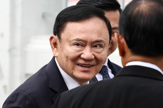 タイのタクシン元首相、禁錮1年－病院滞在は刑期に含めずと最高裁
