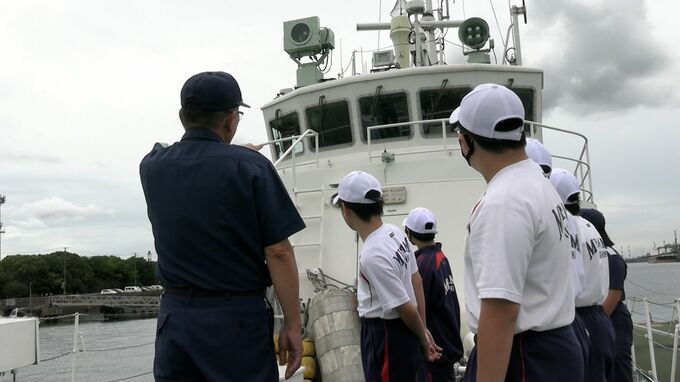 中学生が職場体験で水島海上保安部の巡視艇を見学　海の安全を守る仕事への理解を【岡山】　|　岡山・香川のニュース | 天気 | RSK山陽放送