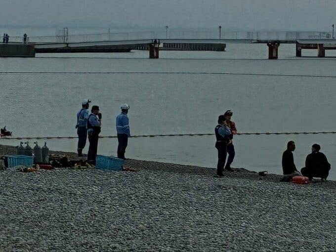 【速報】黒部市・石田浜海水浴場で海水浴中に行方不明か 小学生とみられる1人搬送 救助ヘリと潜水士が捜索 富山　|　富山のニュース｜天気・防災｜チューリップテレビ