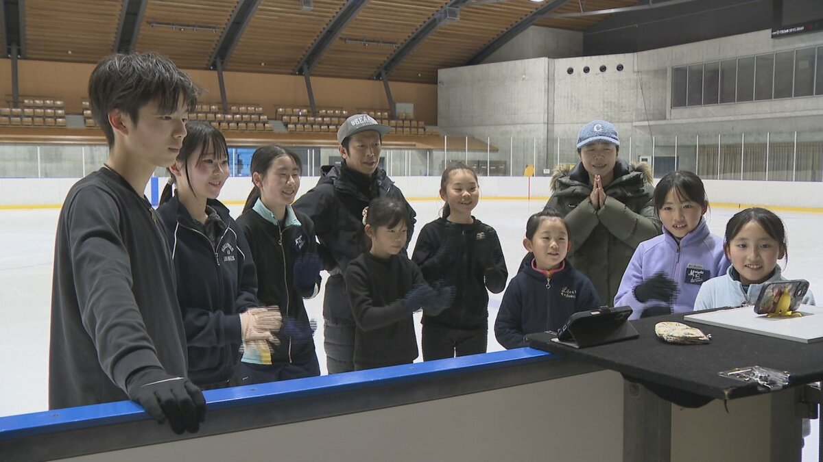 「ミラノまで届いた」　坂本花織選手と中井亜美選手 ダブル表彰台の快挙　選手らとゆかりあるスケートクラブからも声援　ミラノ・コルティナオリンピック　フィギュアスケート女子