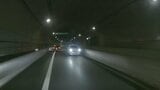 高速道の掲示板『逆走車あり』 その直後、目の前に逆走車が… あわや衝突 ドラレコが捉えた恐怖の瞬間 | 大分のニュース|OBS NEWS|大分放送