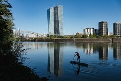 ECBに「悪夢のシナリオ」迫る、フランス国債利回り急上昇で対応圧力| TBS CROSS DIG with Bloomberg
