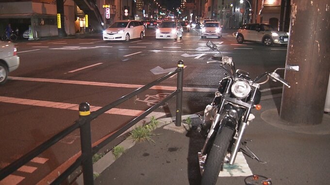 坂下交差点で乗用車とオートバイが衝突し20代男女がけがも命に別状なし　仙台|TBS NEWS DIG